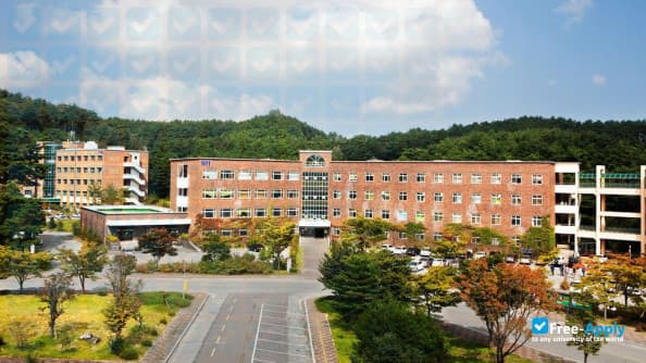 Gangneung-Wonju National University